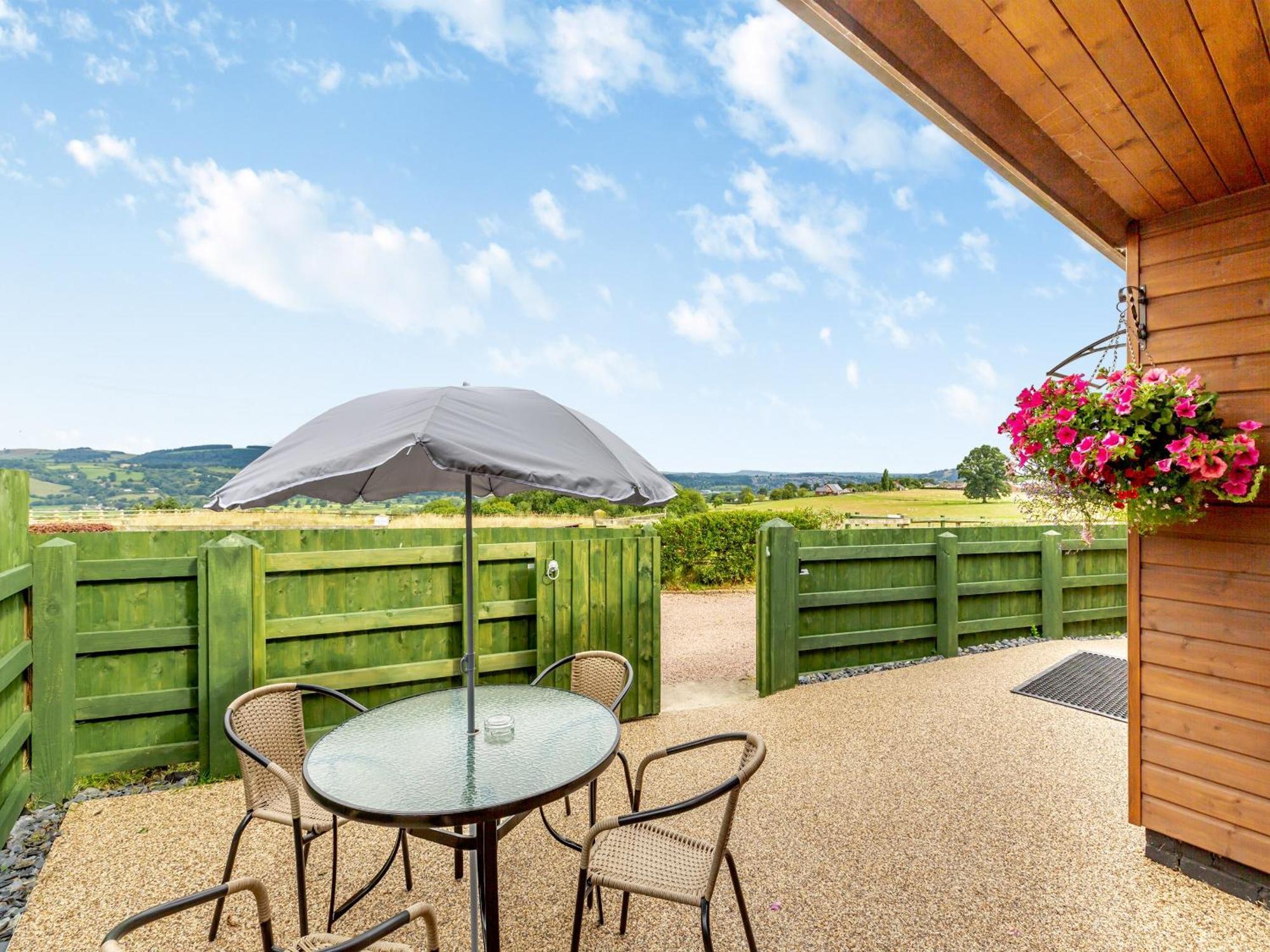Villa The Stables à Forden Extérieur photo